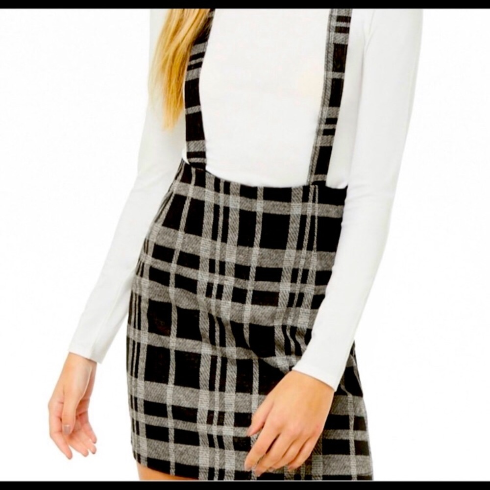 Women’s Skirt black plaid S